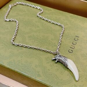 Gucci Silver Wolf Pendant Necklace with Cream Fang